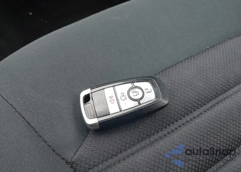 2017 Ford Fusion Se z USA, uszkodzony, nr VIN 3FA6P0HD7HR169656